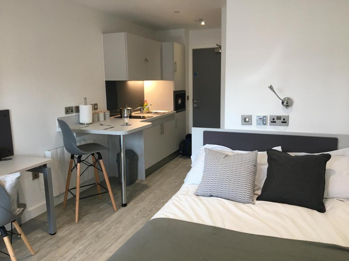 Modern Studios, Newcastle Under Lyme - Sk מראה חיצוני תמונה