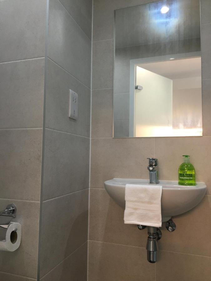 Modern Studios, Newcastle Under Lyme - Sk מראה חיצוני תמונה