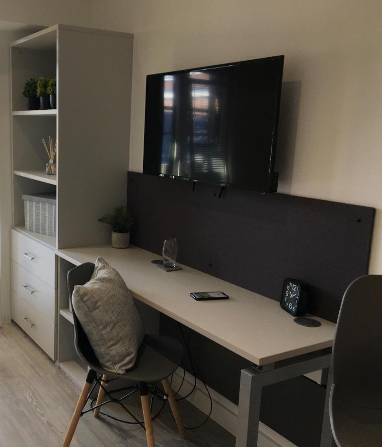 Modern Studios, Newcastle Under Lyme - Sk מראה חיצוני תמונה